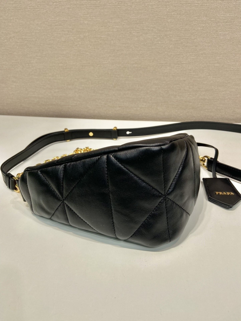 Pra*a triangle pouch